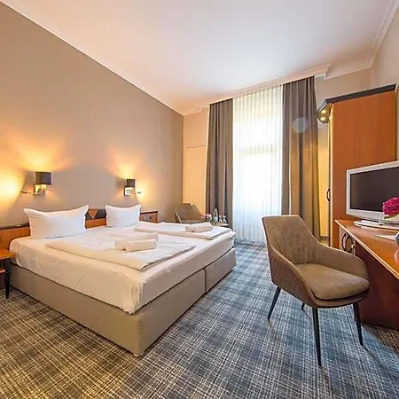 Hotel Sax Imperial by Villa Emma 3*