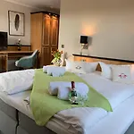 Hotel Sax Imperial 3*